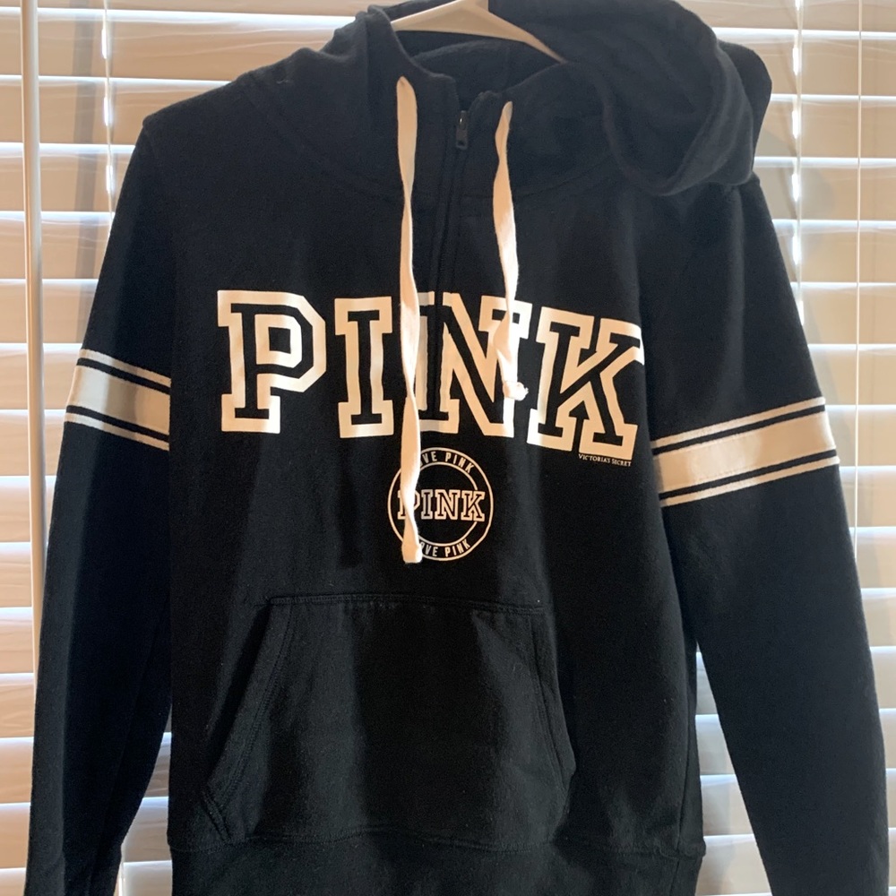 VS half zip hoodie